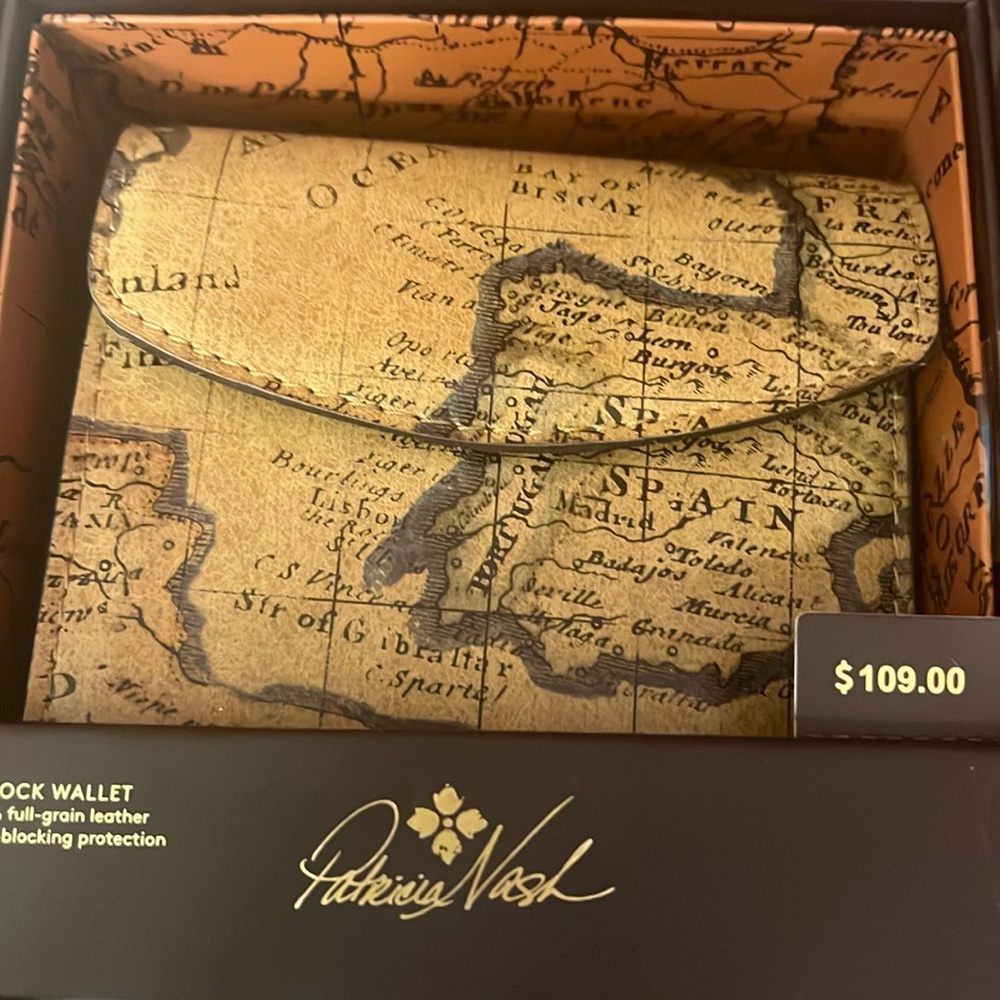 Patricia Nash leather wallet